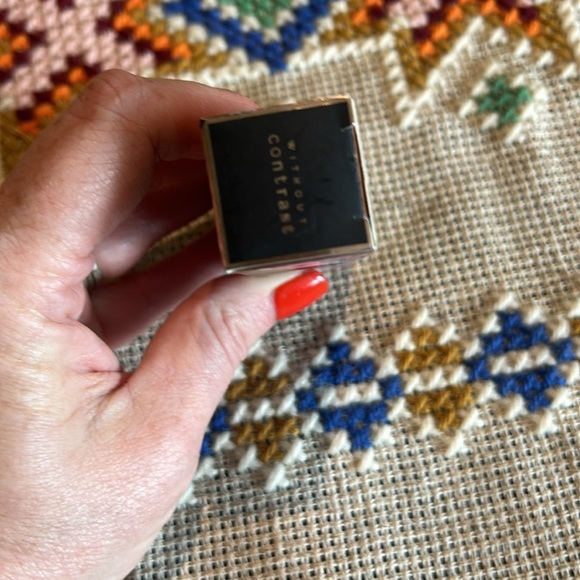 WITHOUT CONTRAST ROSE QUARTZ - ROSE ESSENTIAL OIL - Picture 2 of 4